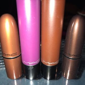 💄MAC Lipsticks gently used, and sanitized